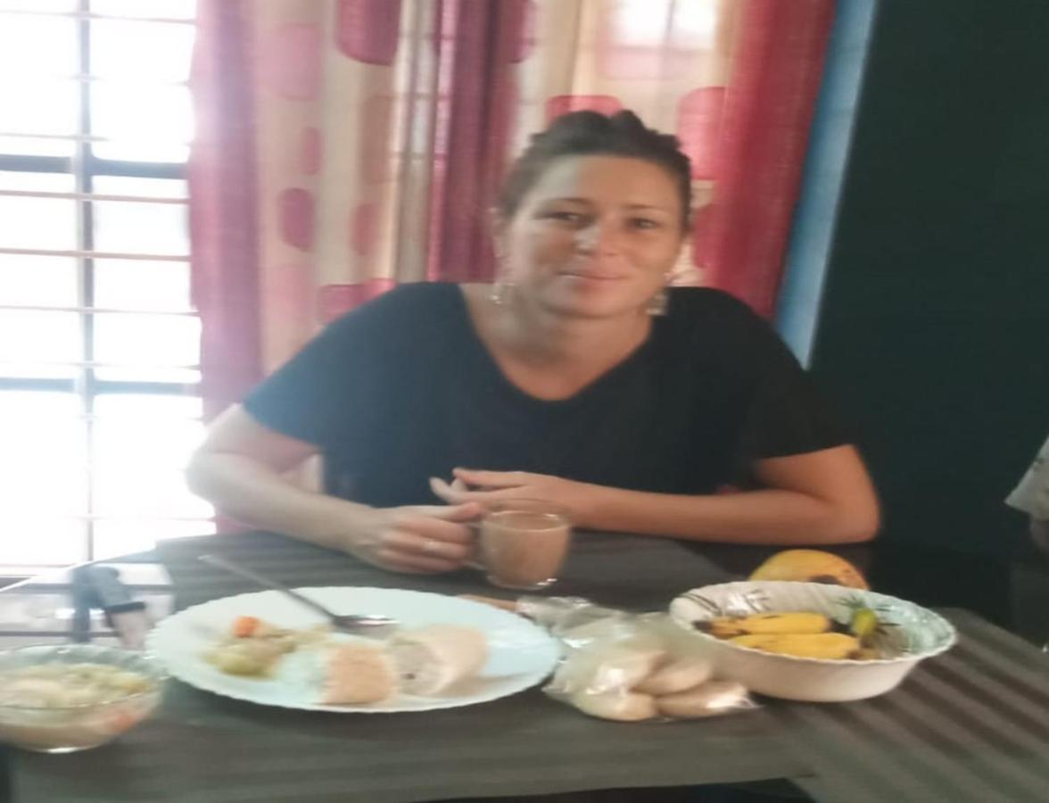 Raelyn'S Homestay Kochi Exterior photo